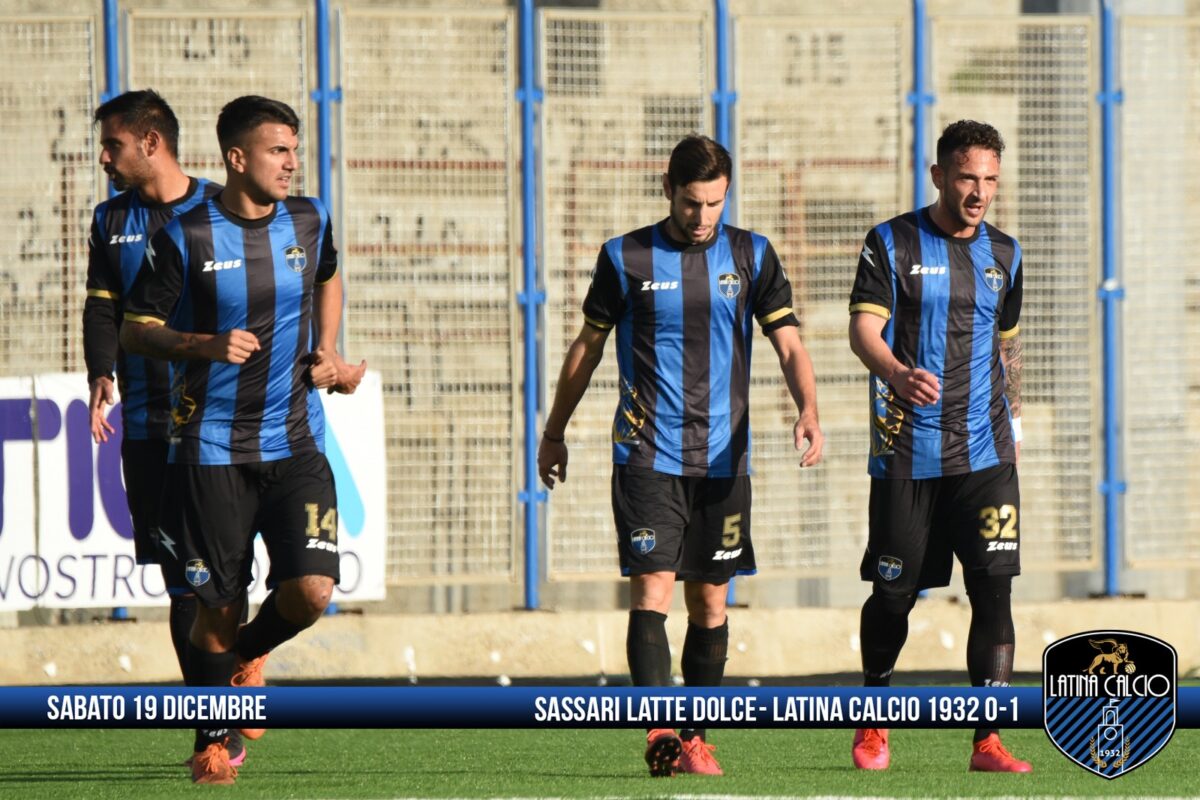 LATTE DOLCE VS LATINA LOGO 11