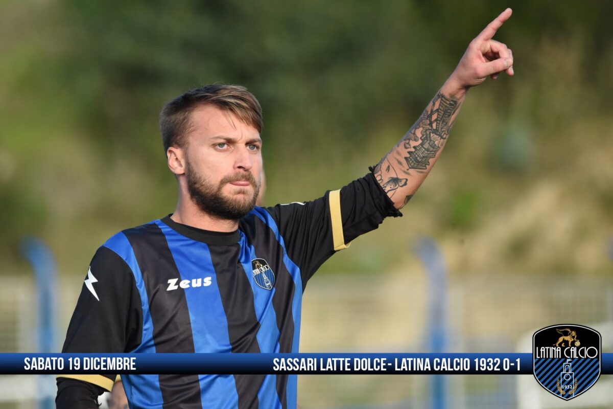 LATTE DOLCE VS LATINA LOGO 15