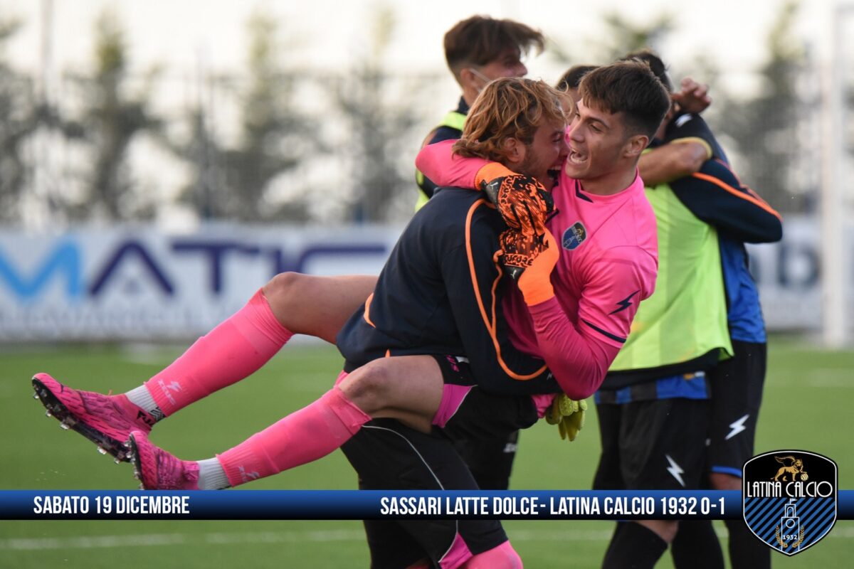 LATTE DOLCE VS LATINA LOGO 24